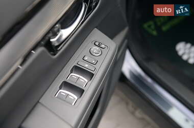 Внедорожник / Кроссовер Honda CR-V 2023 в 