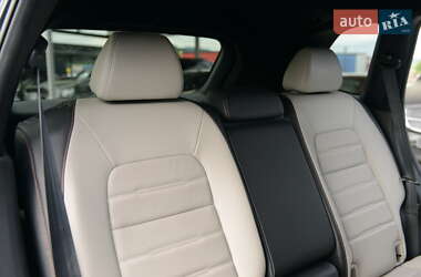 Внедорожник / Кроссовер Honda CR-V 2023 в 