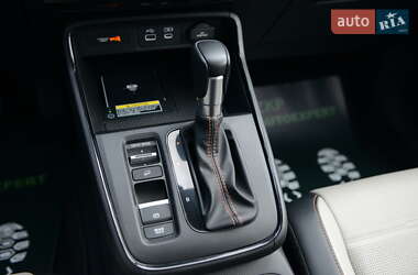 Внедорожник / Кроссовер Honda CR-V 2023 в 