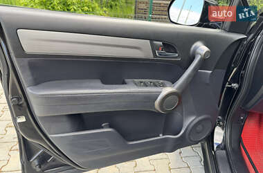 Позашляховик / Кросовер Honda CR-V 2011 в 