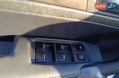 Позашляховик / Кросовер Honda CR-V 2010 в 