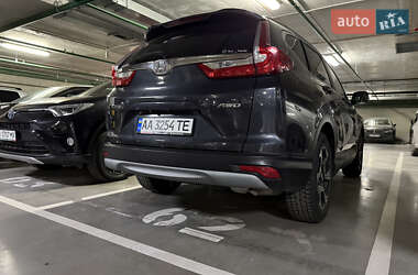 Позашляховик / Кросовер Honda CR-V 2017 в 
