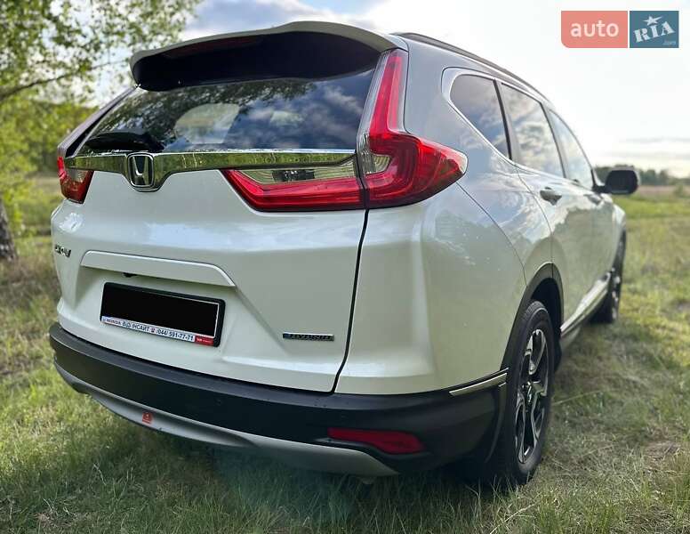 Внедорожник / Кроссовер Honda CR-V 2020 в Макарове