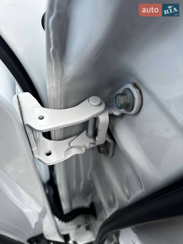 Внедорожник / Кроссовер Honda CR-V 2020 в Макарове