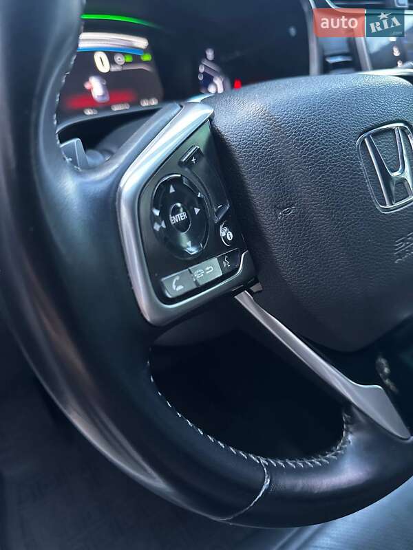 Внедорожник / Кроссовер Honda CR-V 2020 в Макарове