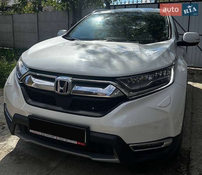 Внедорожник / Кроссовер Honda CR-V 2020 в Макарове