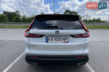 Позашляховик / Кросовер Honda CR-V 2023 в 