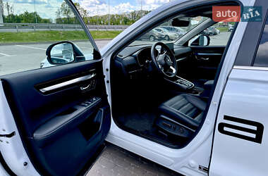 Позашляховик / Кросовер Honda CR-V 2023 в 