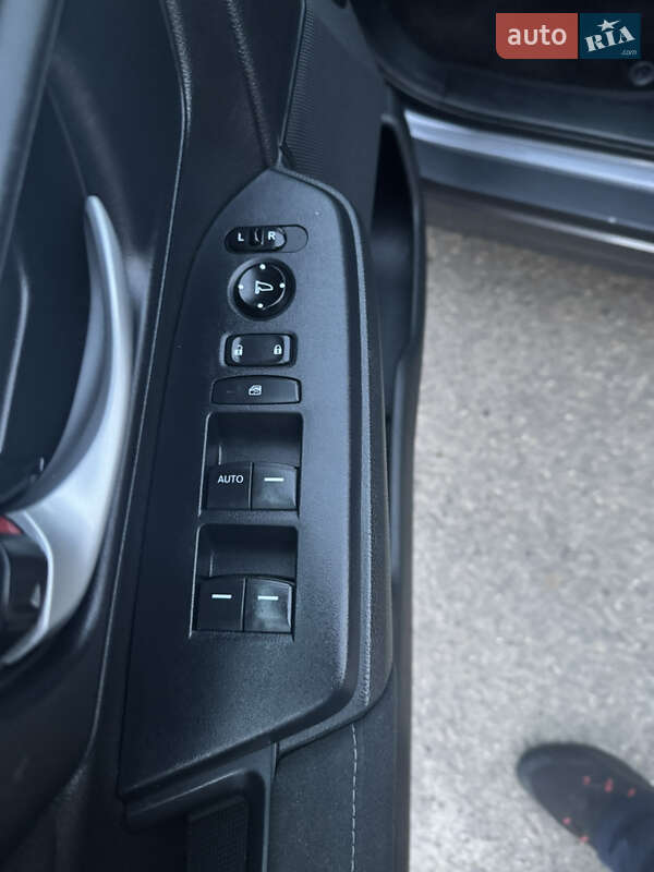 Внедорожник / Кроссовер Honda CR-V 2018 в Мостиске