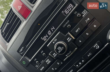 Позашляховик / Кросовер Honda CR-V 2010 в 