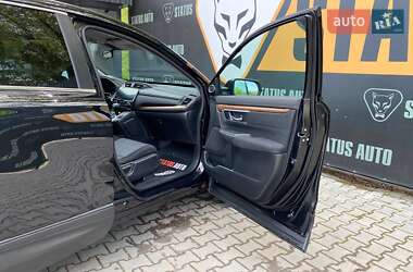 Позашляховик / Кросовер Honda CR-V 2017 в 