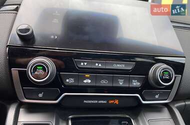 Позашляховик / Кросовер Honda CR-V 2017 в 