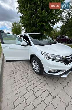 Внедорожник / Кроссовер Honda CR-V 2015 в Сокале