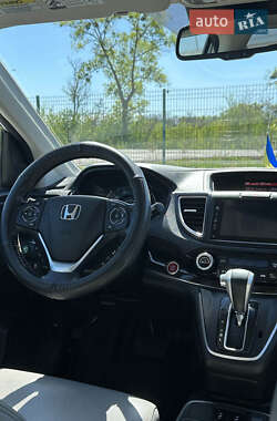 Позашляховик / Кросовер Honda CR-V 2015 в 