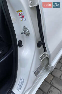 Внедорожник / Кроссовер Honda CR-V 2011 в 