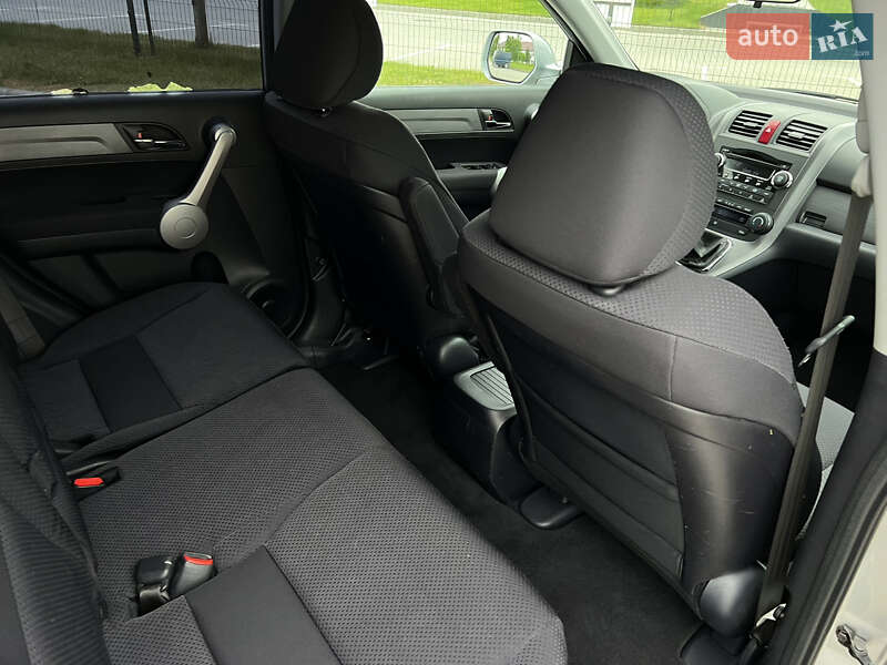 Позашляховик / Кросовер Honda CR-V 2007 в Радивиліві