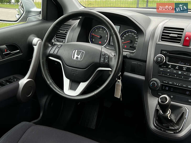 Позашляховик / Кросовер Honda CR-V 2007 в Радивиліві