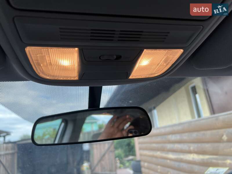 Внедорожник / Кроссовер Honda CR-V 2019 в Сквире