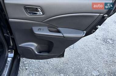 Позашляховик / Кросовер Honda CR-V 2014 в 