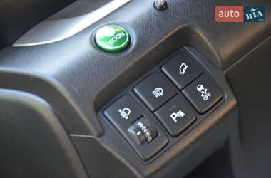 Внедорожник / Кроссовер Honda CR-V 2014 в 