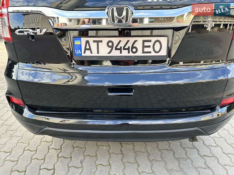Внедорожник / Кроссовер Honda CR-V 2016 в Ивано-Франковске