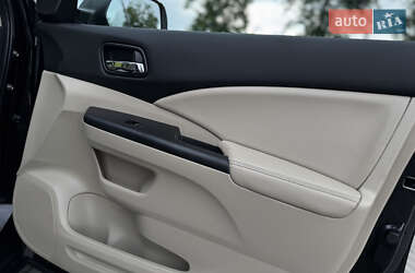 Позашляховик / Кросовер Honda CR-V 2015 в 