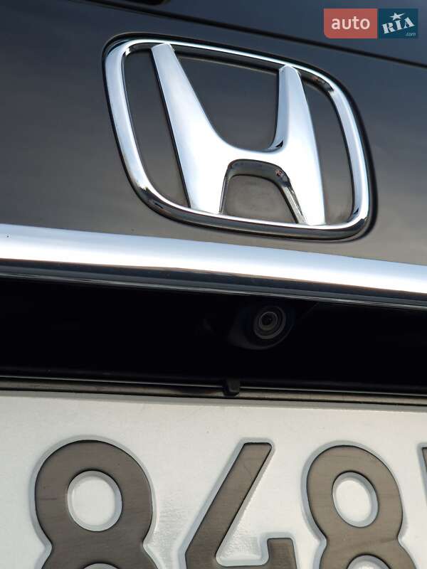 Позашляховик / Кросовер Honda CR-V 2013 в Чернівцях
