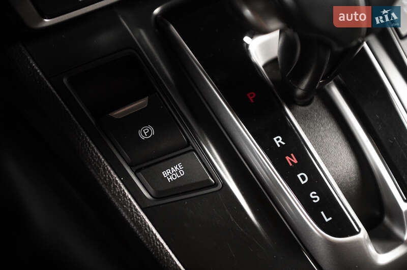 Внедорожник / Кроссовер Honda CR-V 2019 в Ужгороде