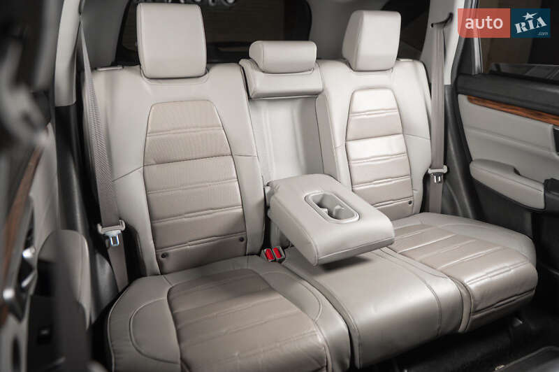 Внедорожник / Кроссовер Honda CR-V 2019 в Ужгороде