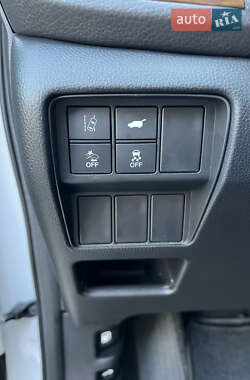 Внедорожник / Кроссовер Honda CR-V 2019 в 