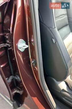 Внедорожник / Кроссовер Honda CR-V 2022 в 