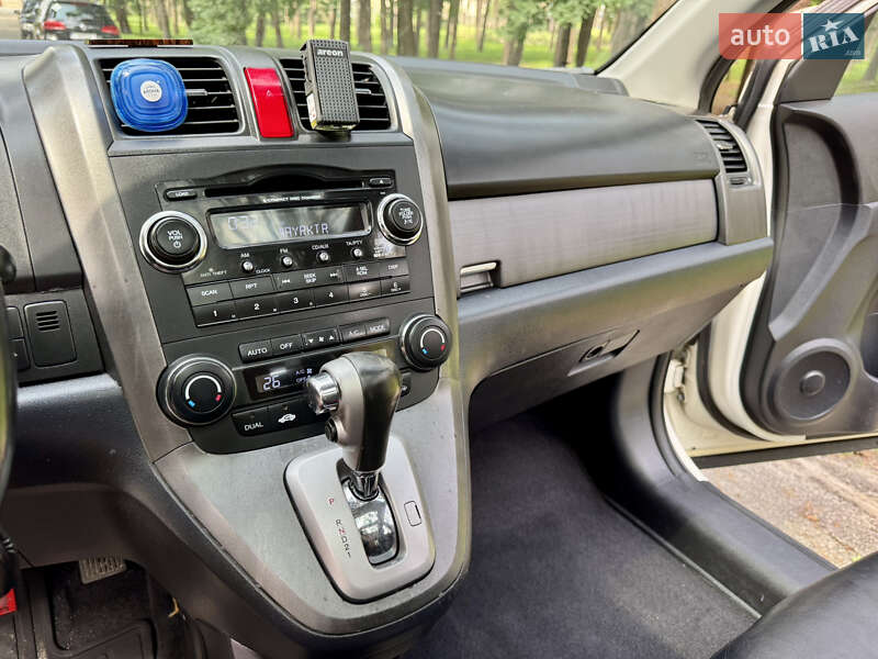 Внедорожник / Кроссовер Honda CR-V 2008 в Киеве