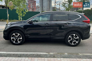 Внедорожник / Кроссовер Honda CR-V 2018 в 