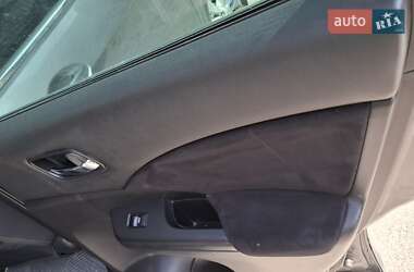 Позашляховик / Кросовер Honda CR-V 2014 в 