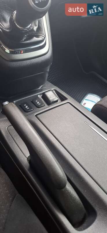 Внедорожник / Кроссовер Honda CR-V 2014 в Шептицькому