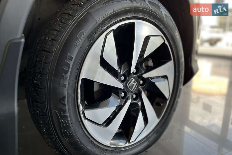 Внедорожник / Кроссовер Honda CR-V 2015 в Шептицькому