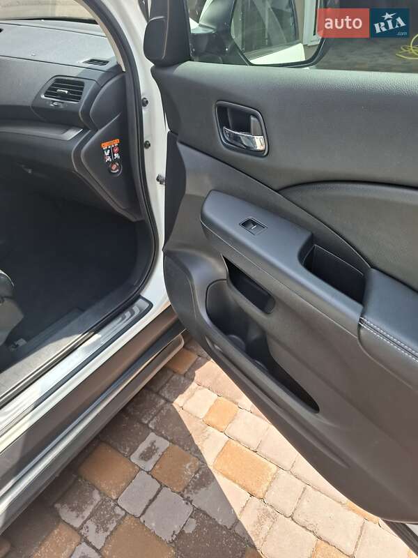 Позашляховик / Кросовер Honda CR-V 2012 в Чернівцях