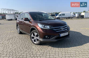 Внедорожник / Кроссовер Honda CR-V 2014 в Черновцах