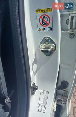 Внедорожник / Кроссовер Honda CR-V 2013 в 