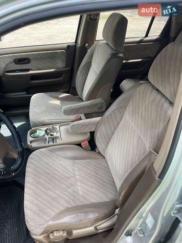 Позашляховик / Кросовер Honda CR-V 2003 в Коростишеві