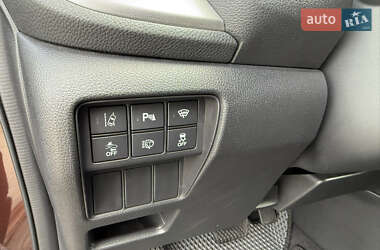 Позашляховик / Кросовер Honda CR-V 2022 в 