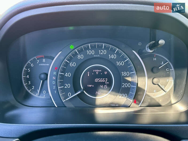 Позашляховик / Кросовер Honda CR-V 2012 в Києві