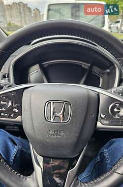 Внедорожник / Кроссовер Honda CR-V 2022 в 
