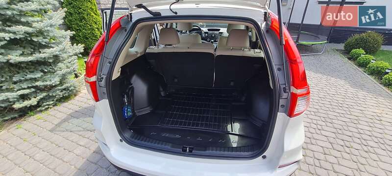 Внедорожник / Кроссовер Honda CR-V 2016 в Ровно