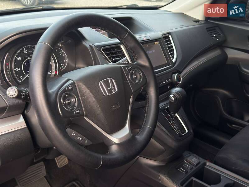Внедорожник / Кроссовер Honda CR-V 2015 в Харькове