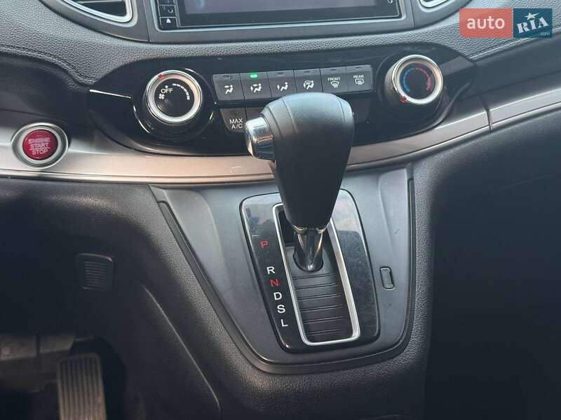 Внедорожник / Кроссовер Honda CR-V 2015 в Харькове