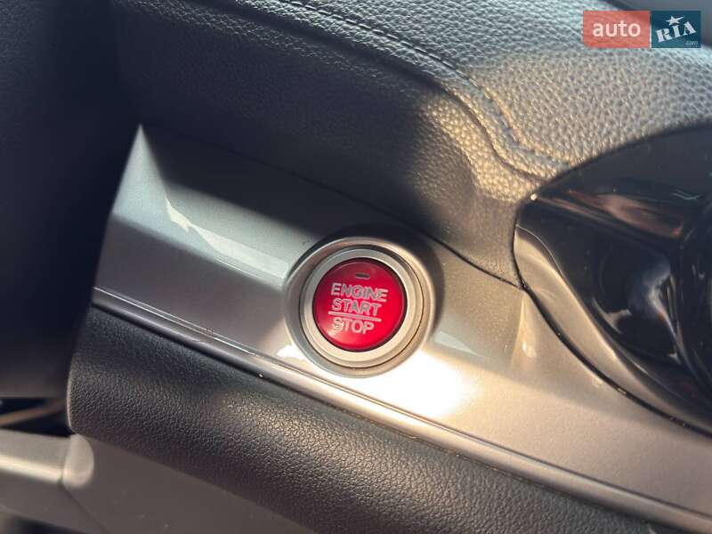 Внедорожник / Кроссовер Honda CR-V 2015 в Харькове