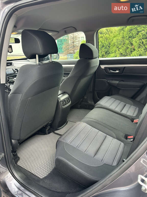 Внедорожник / Кроссовер Honda CR-V 2017 в Днепре