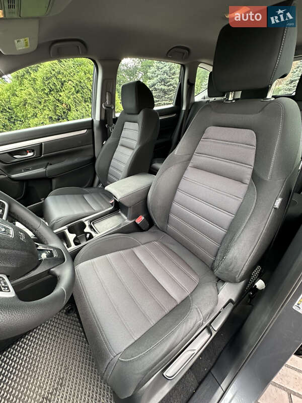 Внедорожник / Кроссовер Honda CR-V 2017 в Днепре