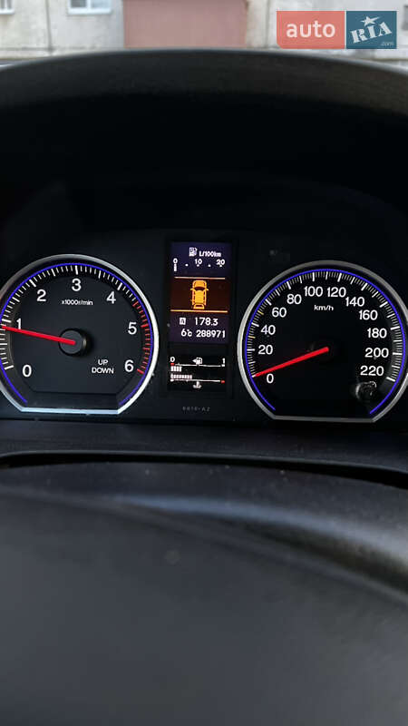 Позашляховик / Кросовер Honda CR-V 2012 в Мукачевому